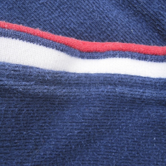 boys hockey sweater size 6/7, small - Picture 5 of 6